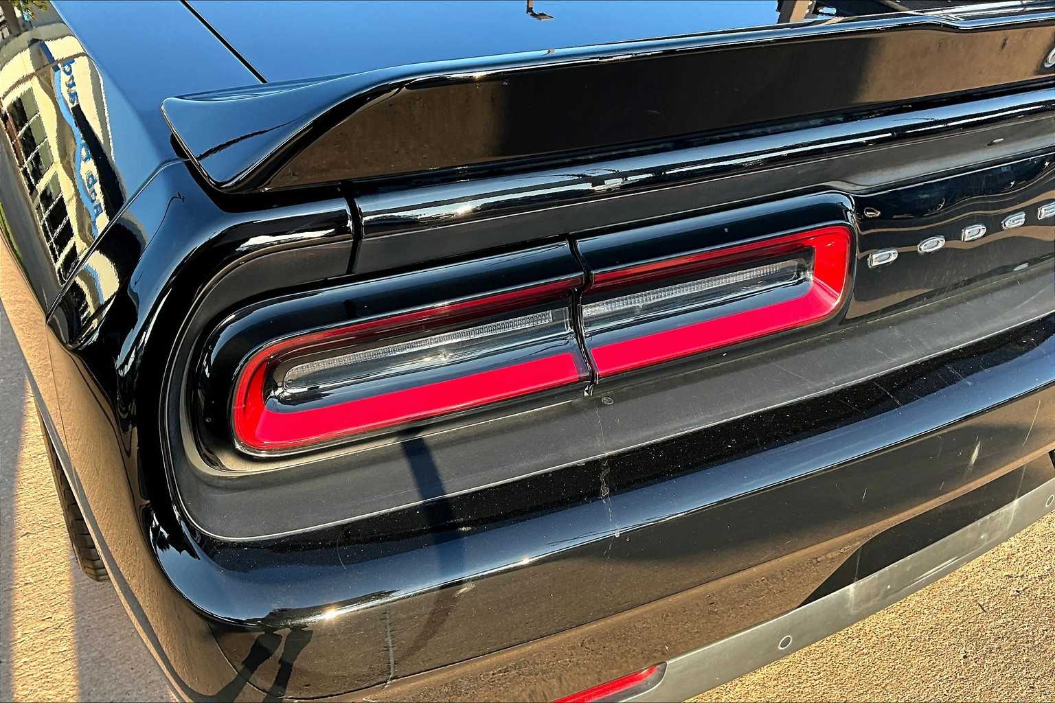 2022 Dodge Challenger R/T photo 24