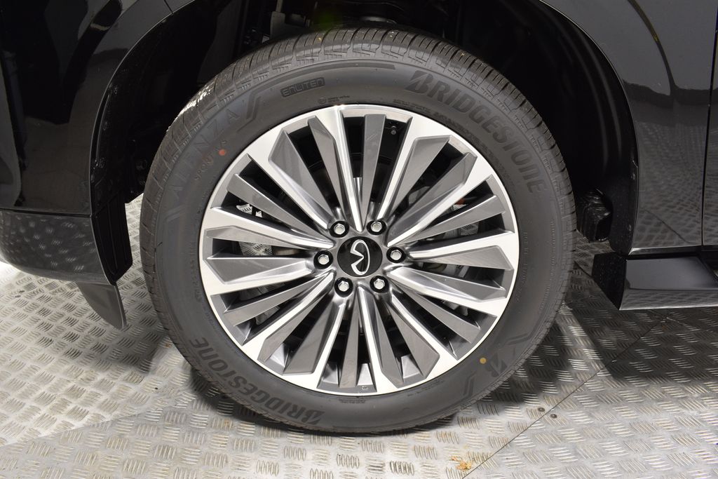 2026 Infiniti QX80 Luxe photo 26