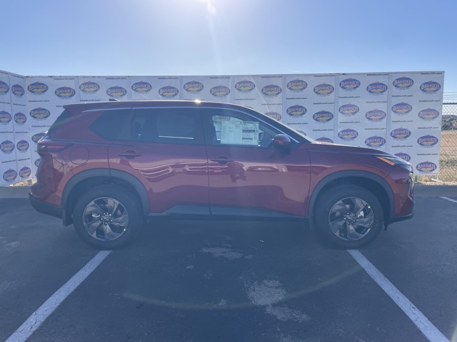 2026 Nissan Rogue SV's photo
