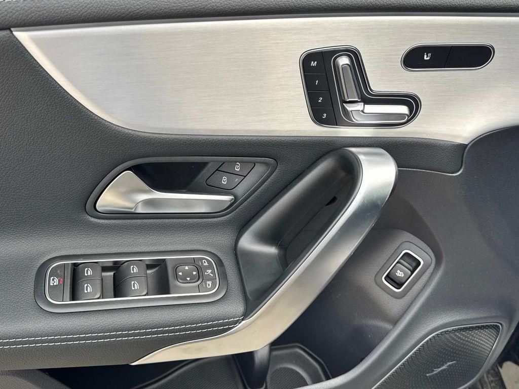 2024 Mercedes Benz CLA 250 4MATIC photo 11