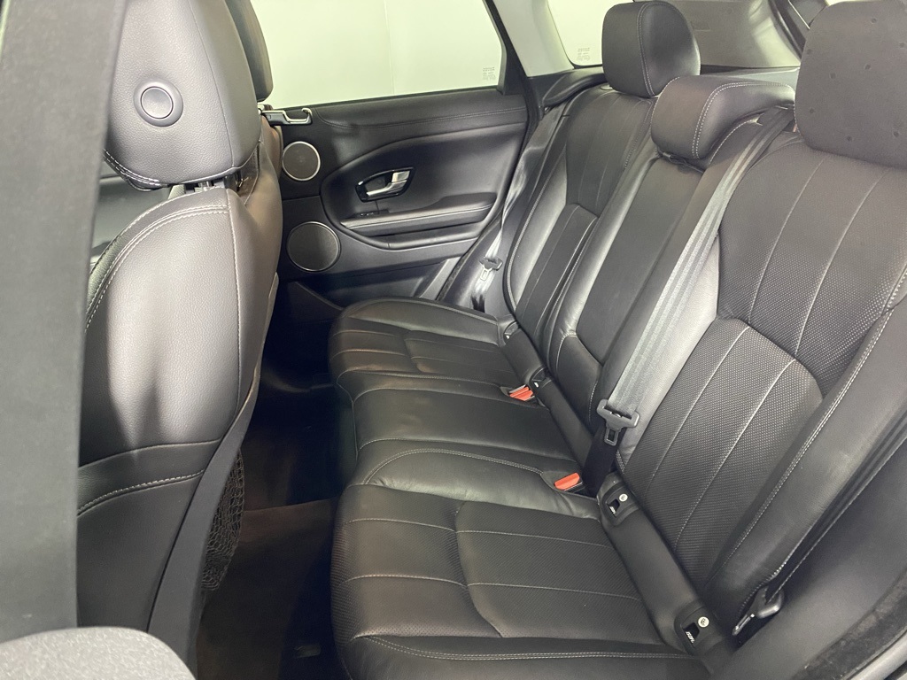 2019 Land Rover Range Rover Evoque SE Premium photo 26