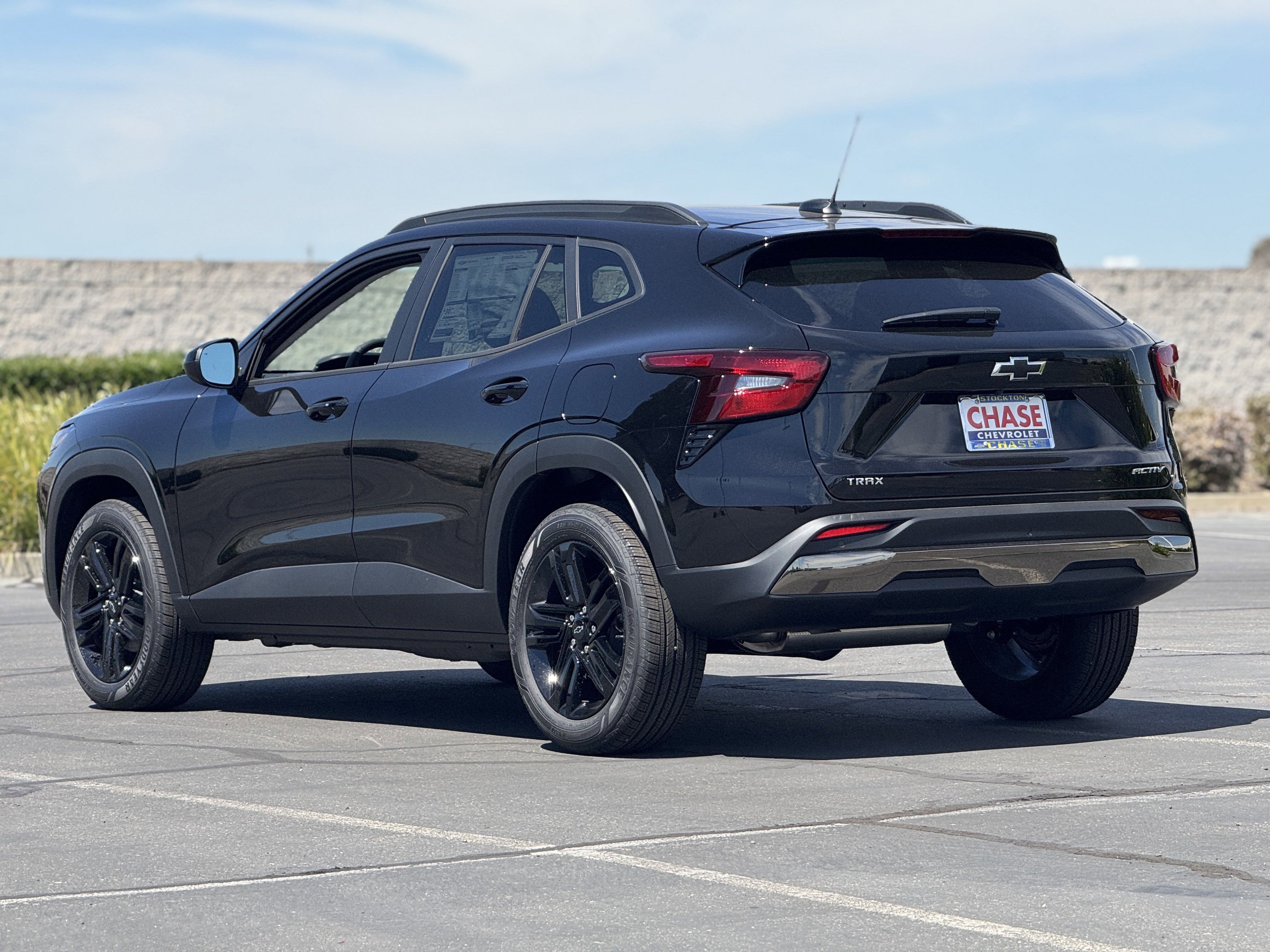 2025 Chevrolet Trax ACTIV photo 3