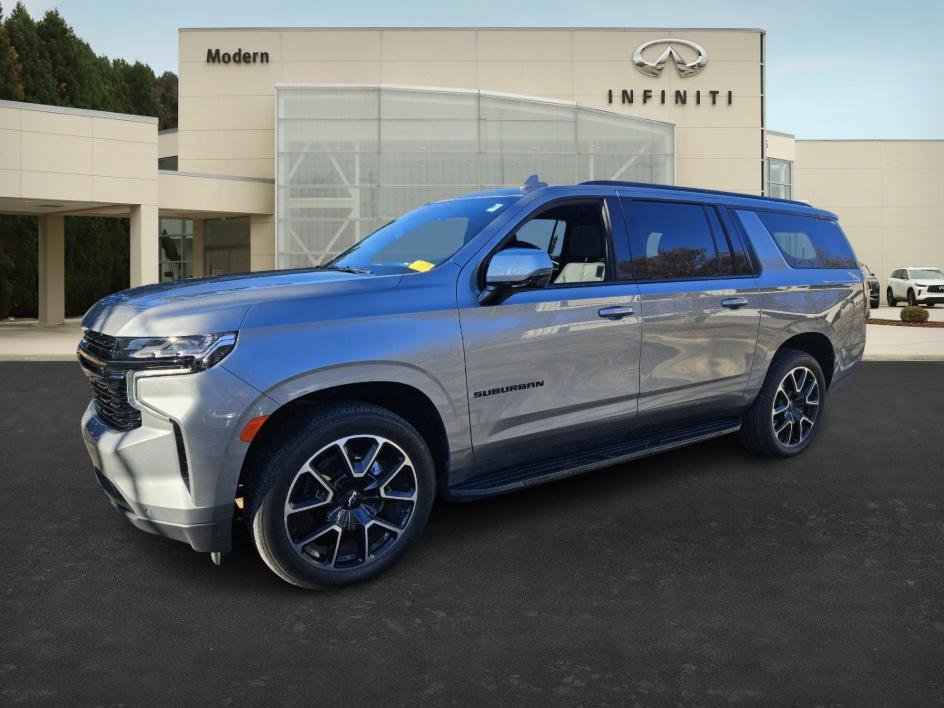 2023 Chevrolet Suburban RST's photo