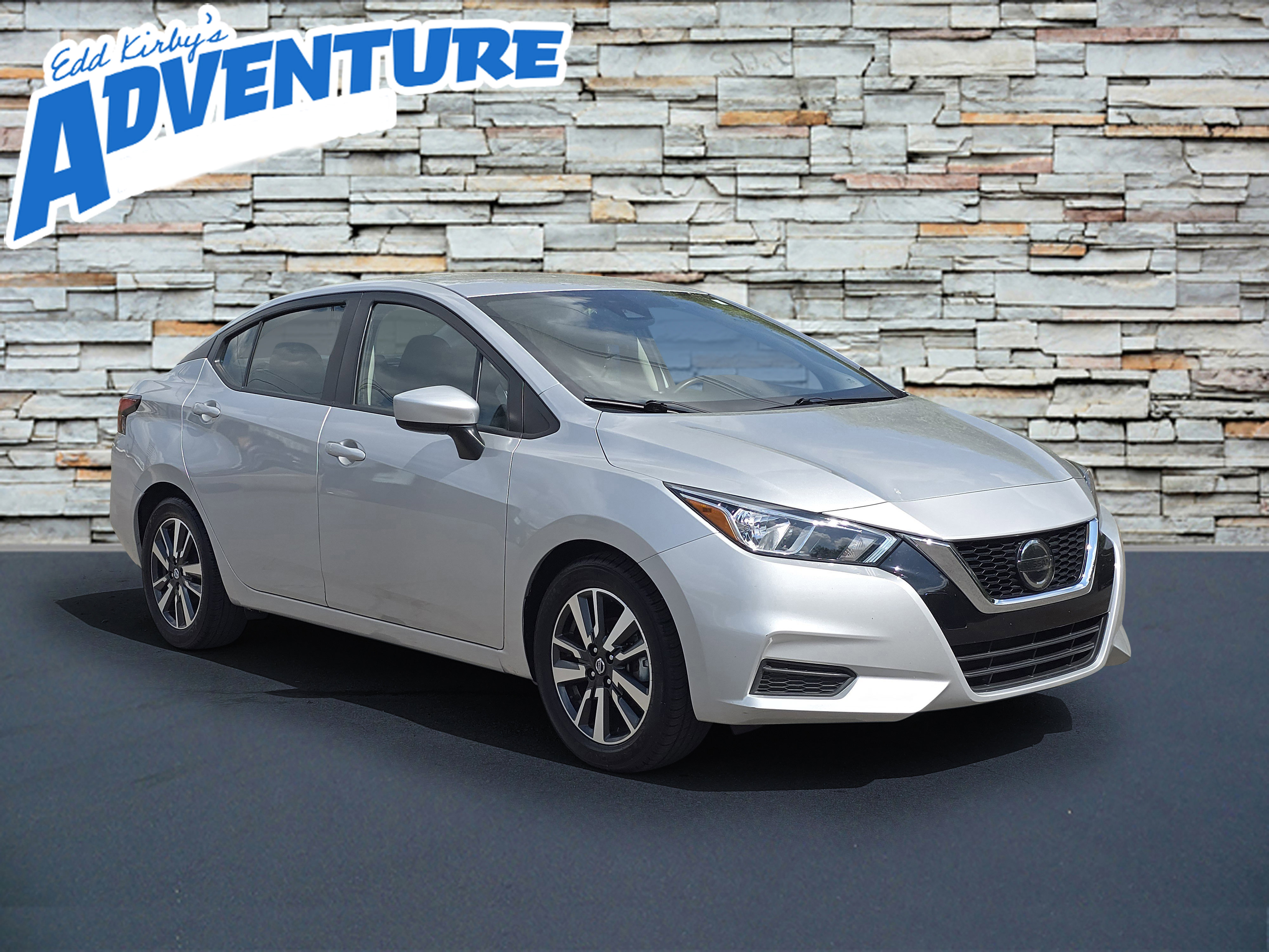 2022 Nissan Versa Sedan SV's photo