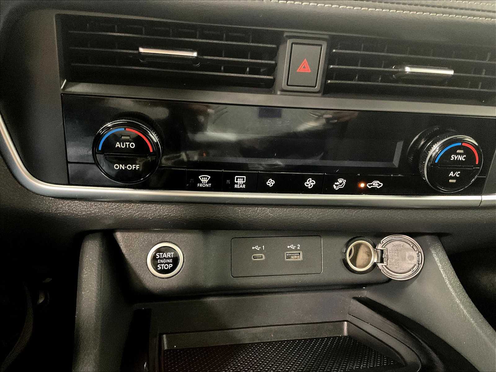 2023 Nissan Rogue SV photo 24