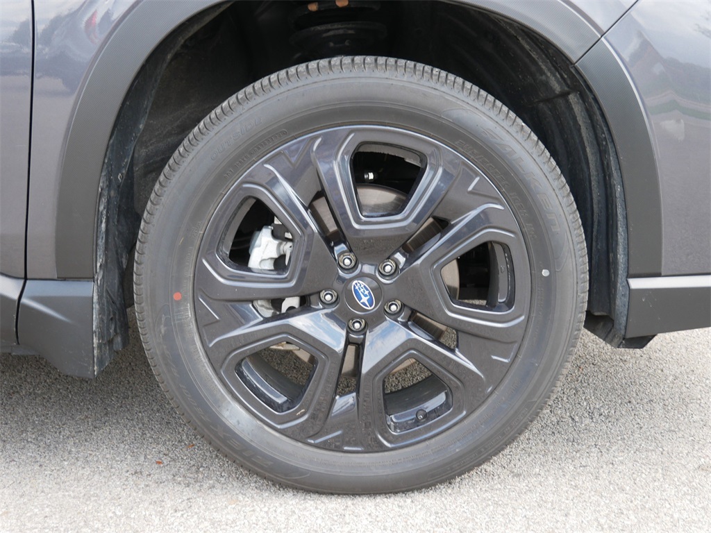 2025 Subaru Ascent Onyx Edition Touring photo 9