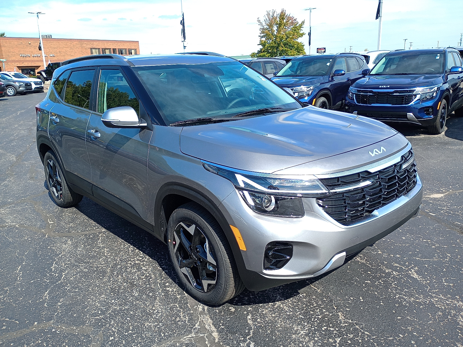 2026 Kia Seltos EX's photo