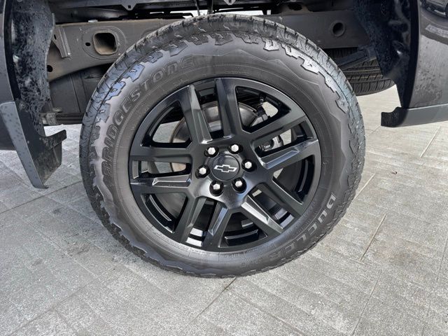 2024 Chevrolet Silverado 1500 Custom Trail Boss photo 3