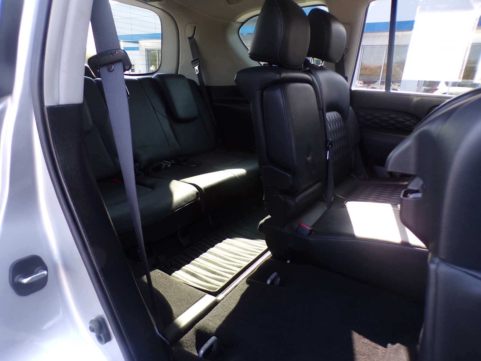 2018 Infiniti QX80 photo 22