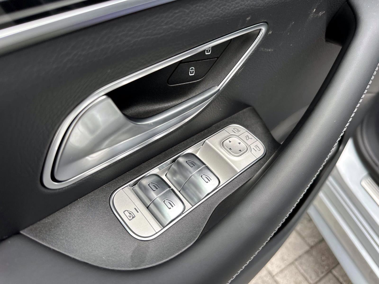 2026 Mercedes Benz GLS 450 4MATIC photo 19