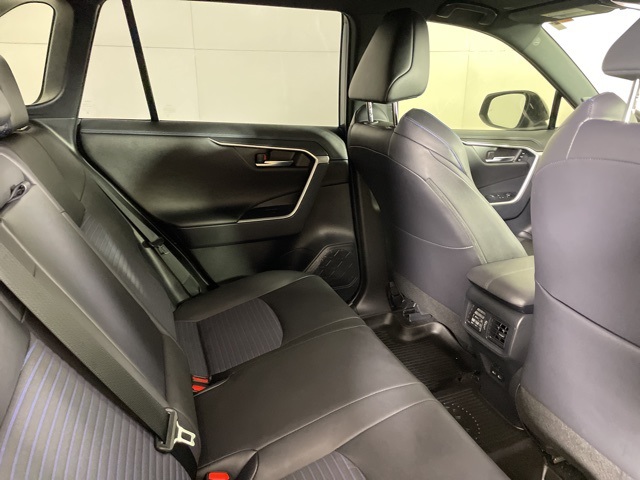 2023 Toyota RAV4 Hybrid XSE photo 15
