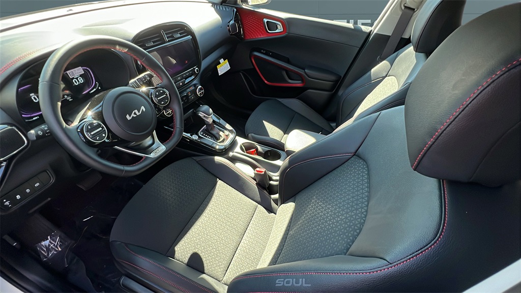 2025 Kia Soul GT-Line photo 15