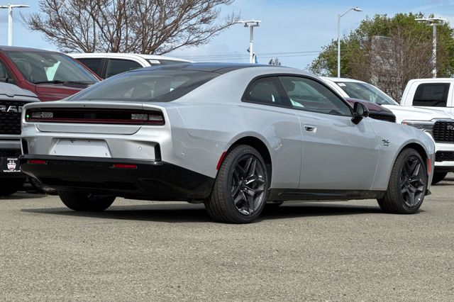 2024 Dodge Charger R/T photo 4