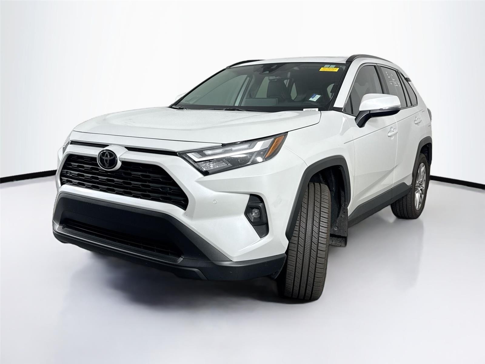 2024 Toyota RAV4 XLE Premium photo 2