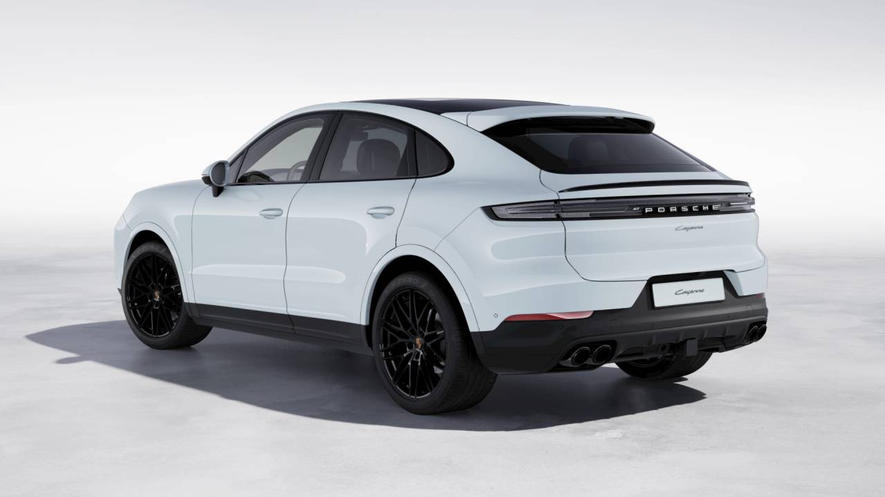 2026 Porsche Cayenne Coupe photo 3