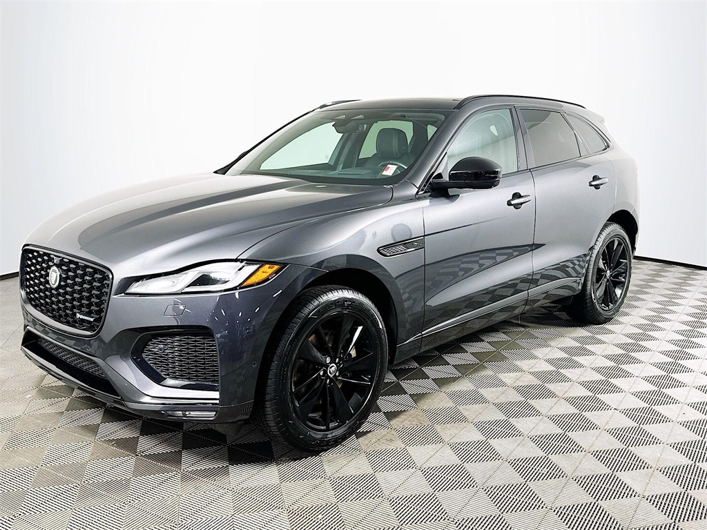 2025 Jaguar F-PACE R-Dynamic S's photo