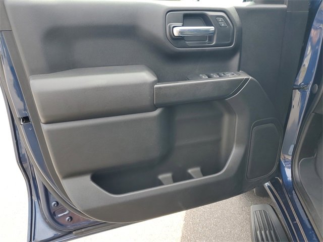 2022 Chevrolet Silverado 1500 Custom photo 8