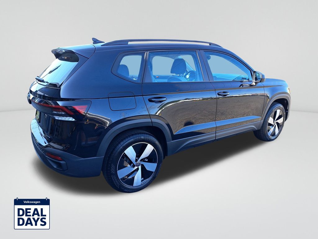 2025 Volkswagen Taos S photo 3