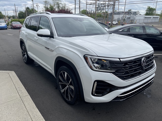 2025 Volkswagen Atlas SEL Premium R-Line photo 5
