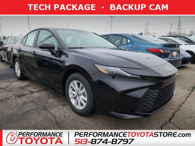 2026 Toyota Camry LE's photo