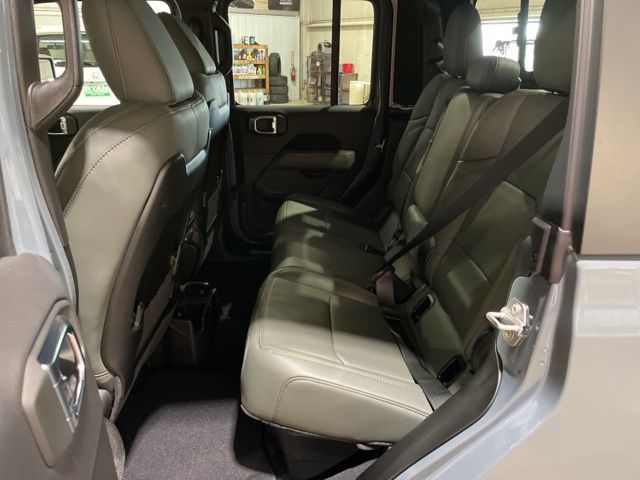 2025 Jeep Gladiator Mojave photo 38