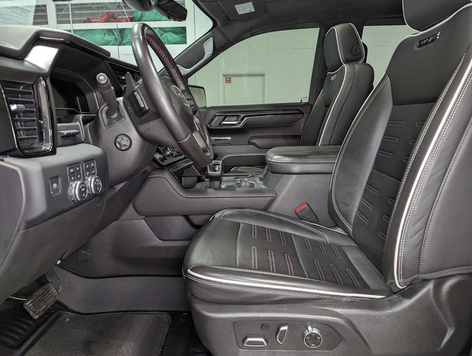 2023 Gmc Sierra 1500 AT4X photo 4