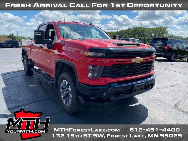 2024 Chevrolet Silverado 2500HD Custom Z71 photo 2