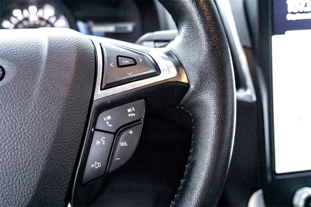 2024 Ford Edge Titanium photo 20