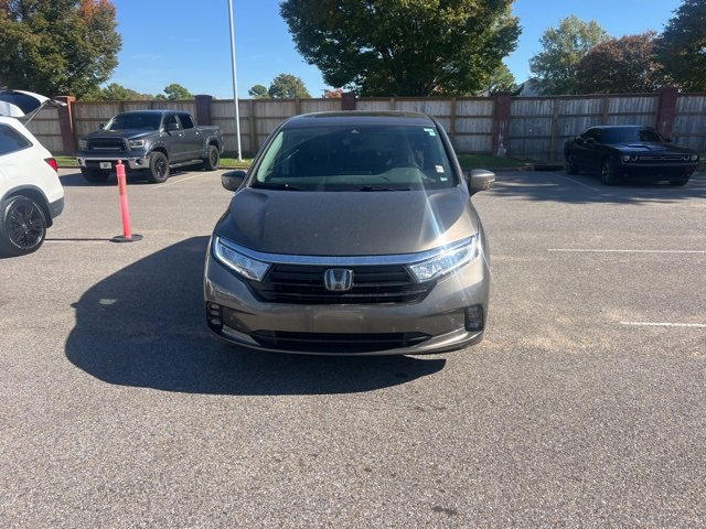 2023 Honda Odyssey Touring photo 2