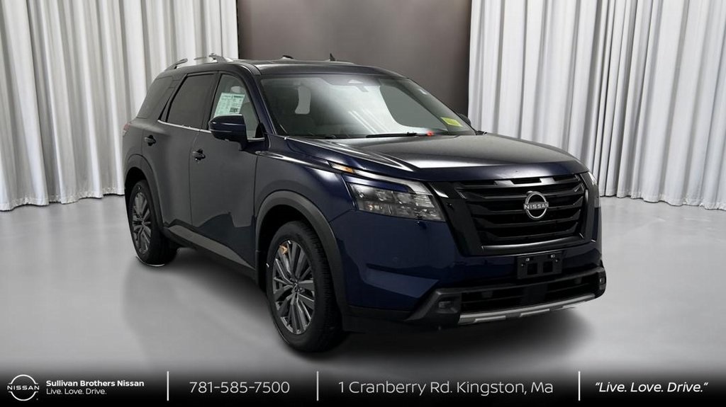 2025 Nissan Pathfinder SL photo 2