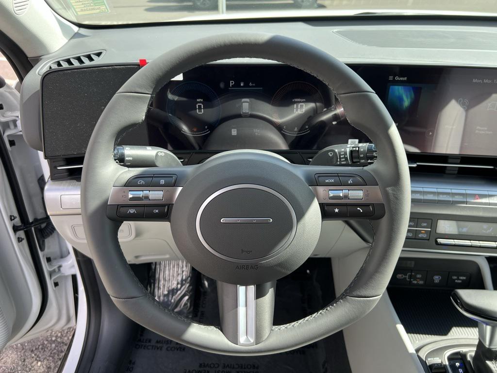 2025 Hyundai Kona SEL photo 15