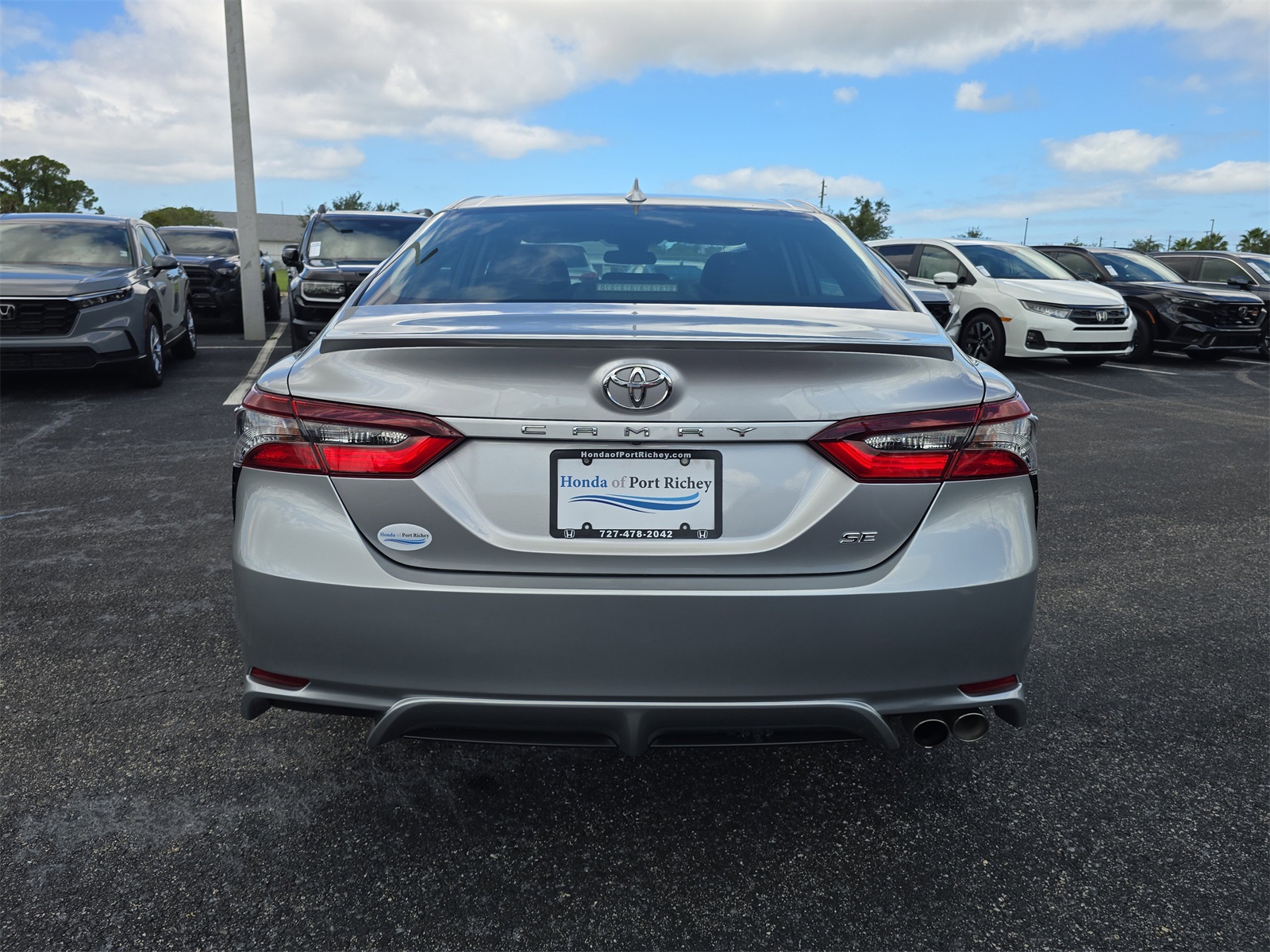 2023 Toyota Camry SE photo 5