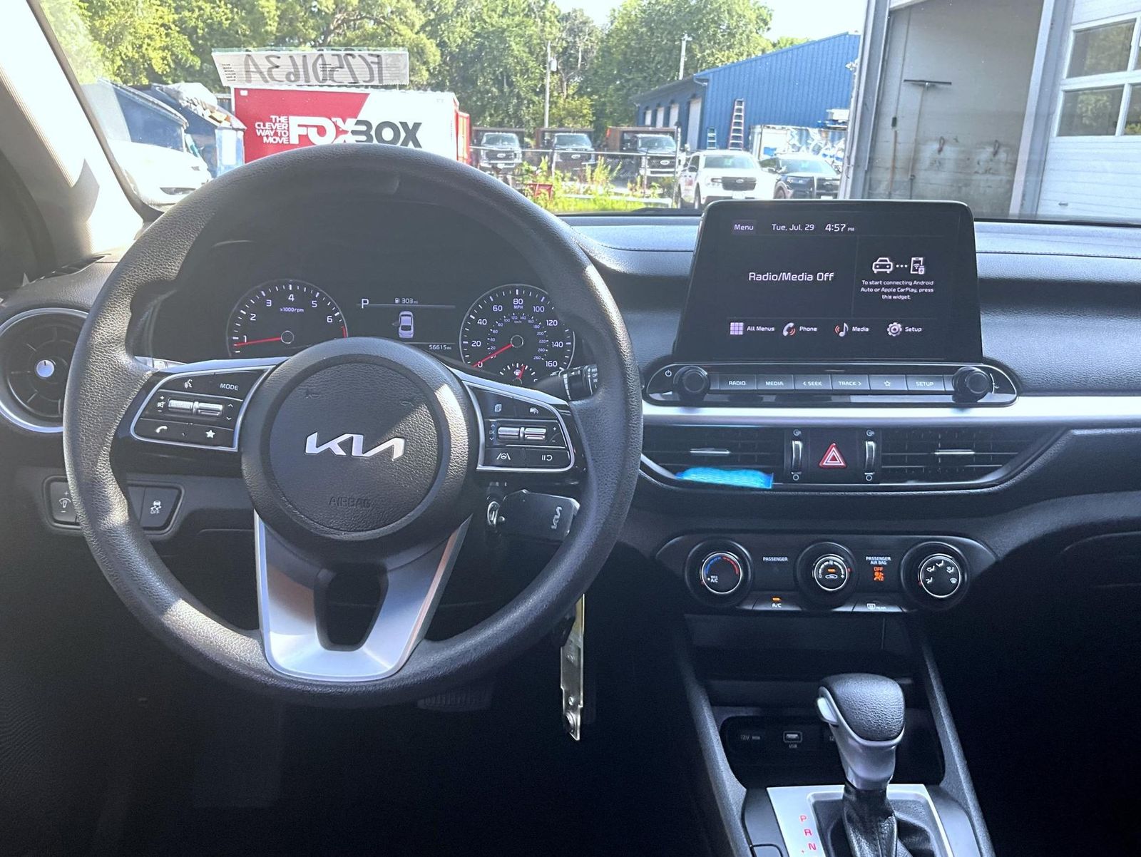 2023 Kia Forte LXS photo 12