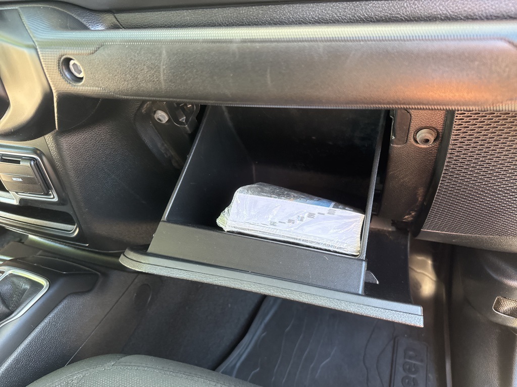 2021 Jeep Gladiator Sport photo 30
