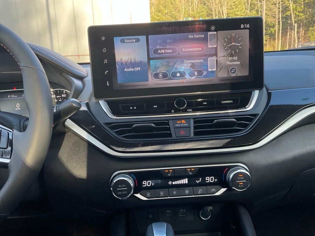 2025 Nissan Altima 2.5 SR photo 19