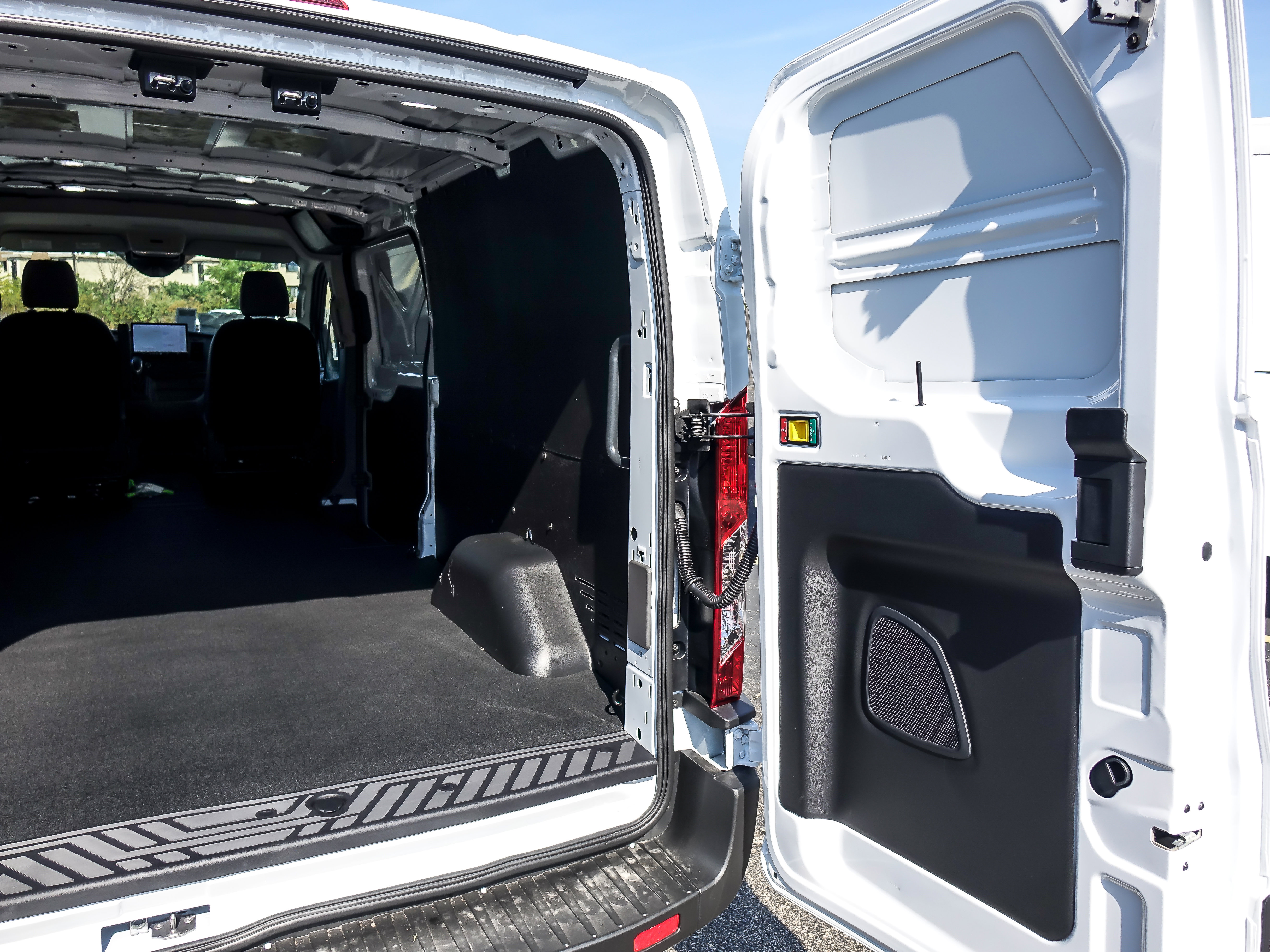 2025 FORD TRANSIT - Image 19