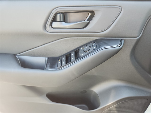 2026 Nissan Rogue S photo 15