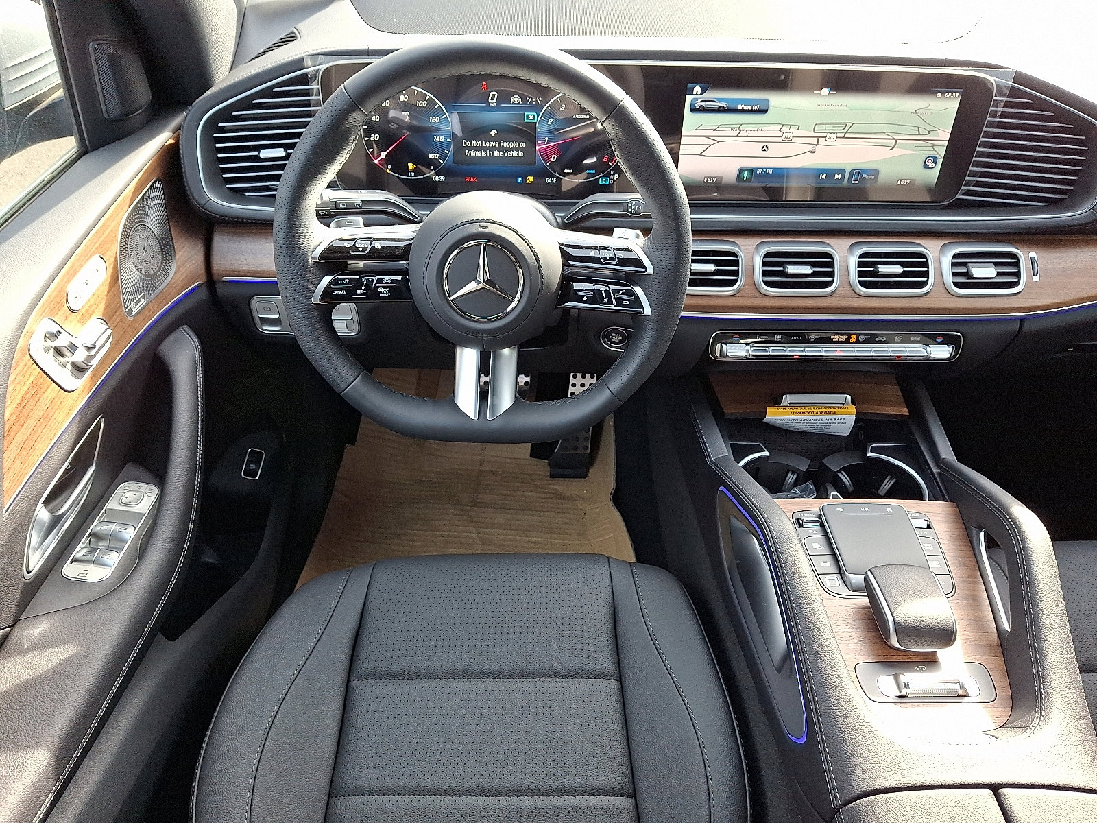 2025 Mercedes Benz GLS 450 4MATIC photo 11