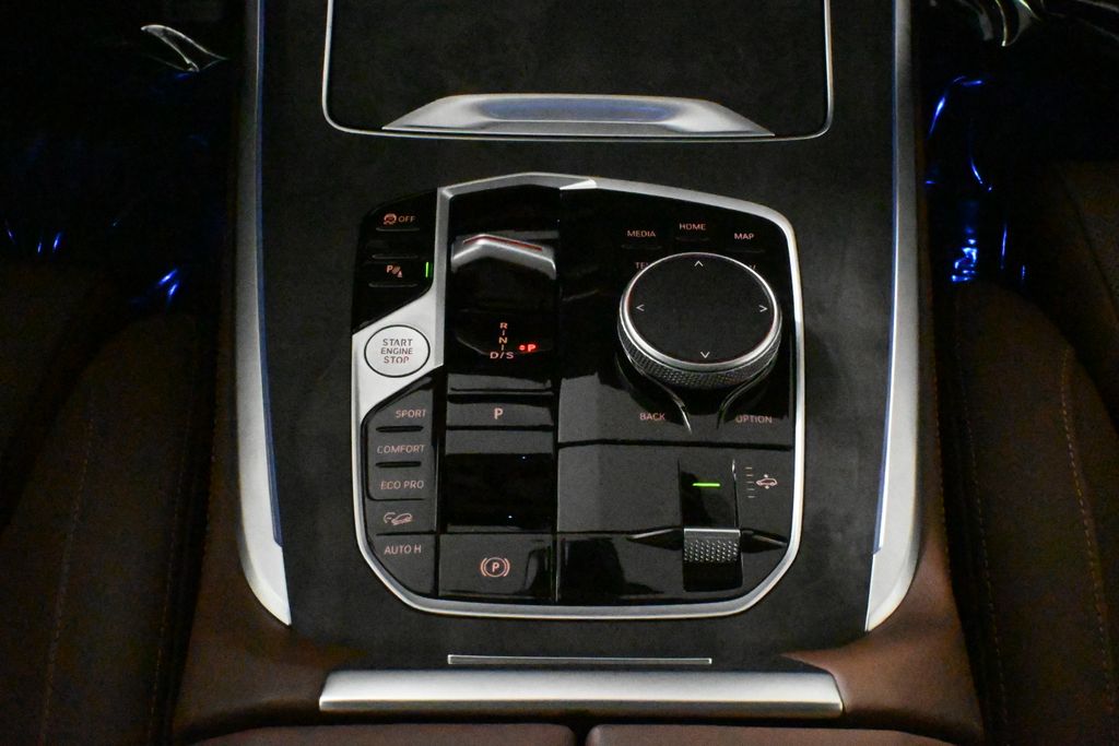 2025 Bmw X7 M60i photo 21