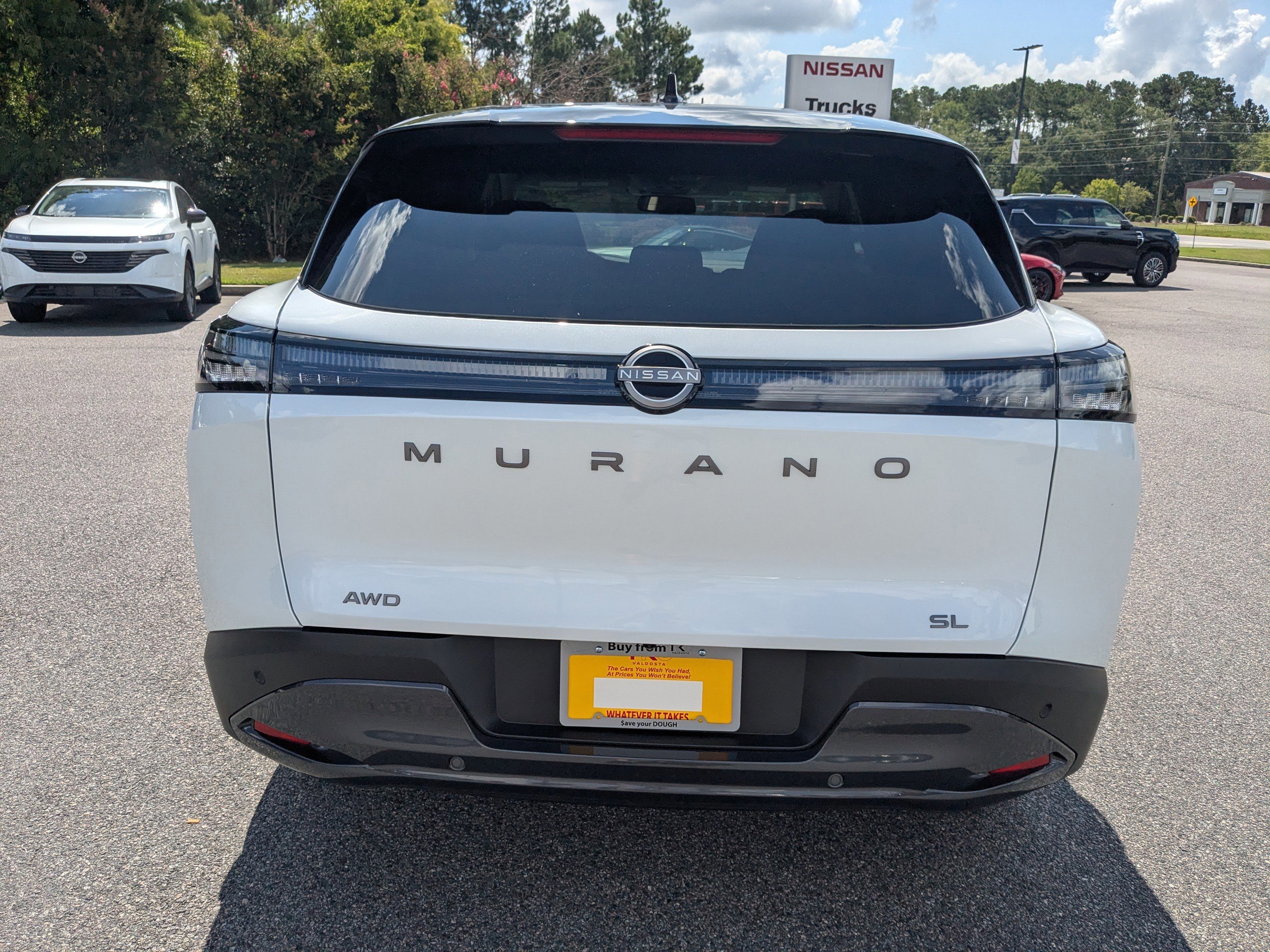 2025 Nissan Murano SL photo 2