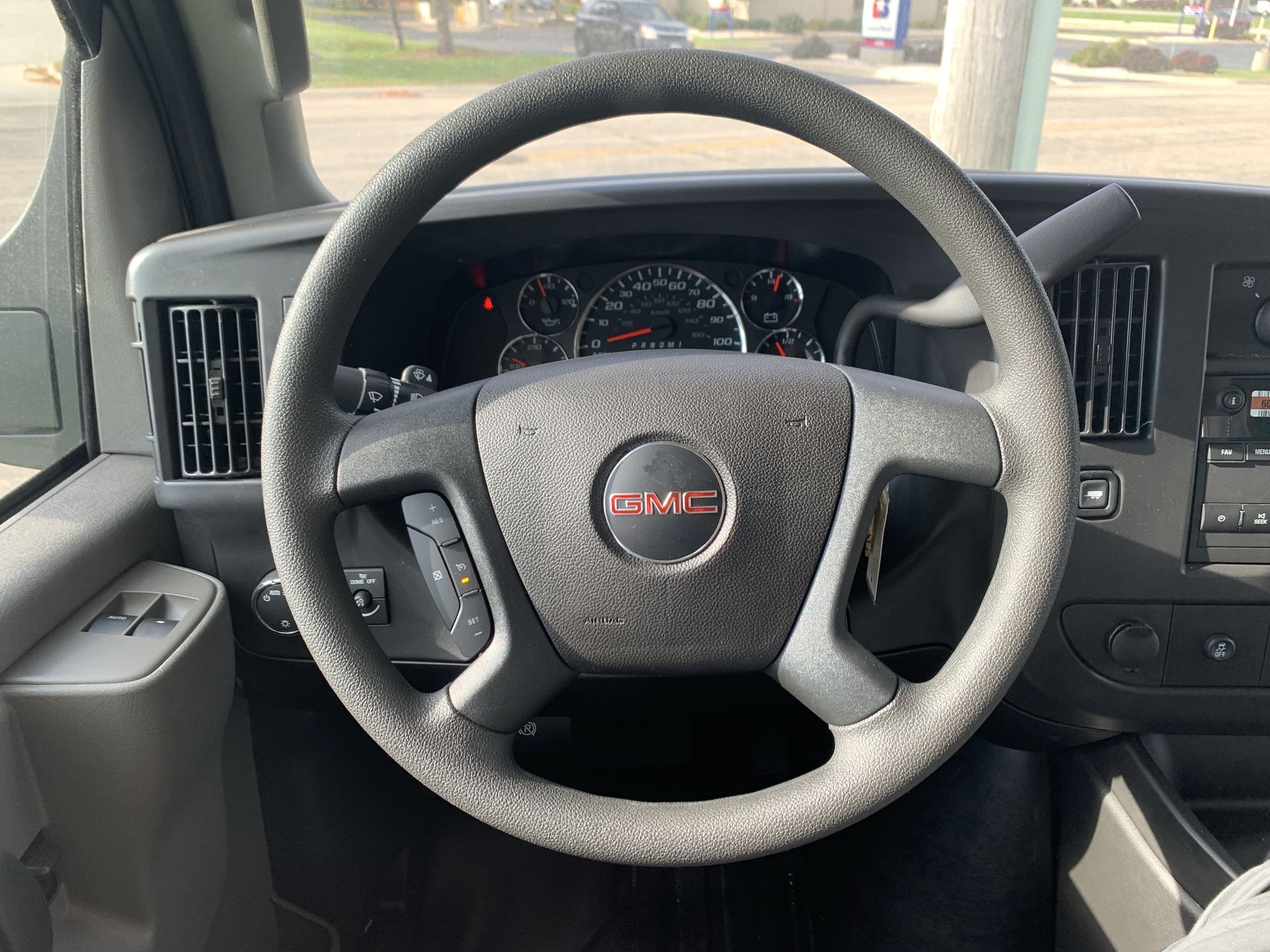 2025 Gmc Savana Cutaway 3500 photo 19