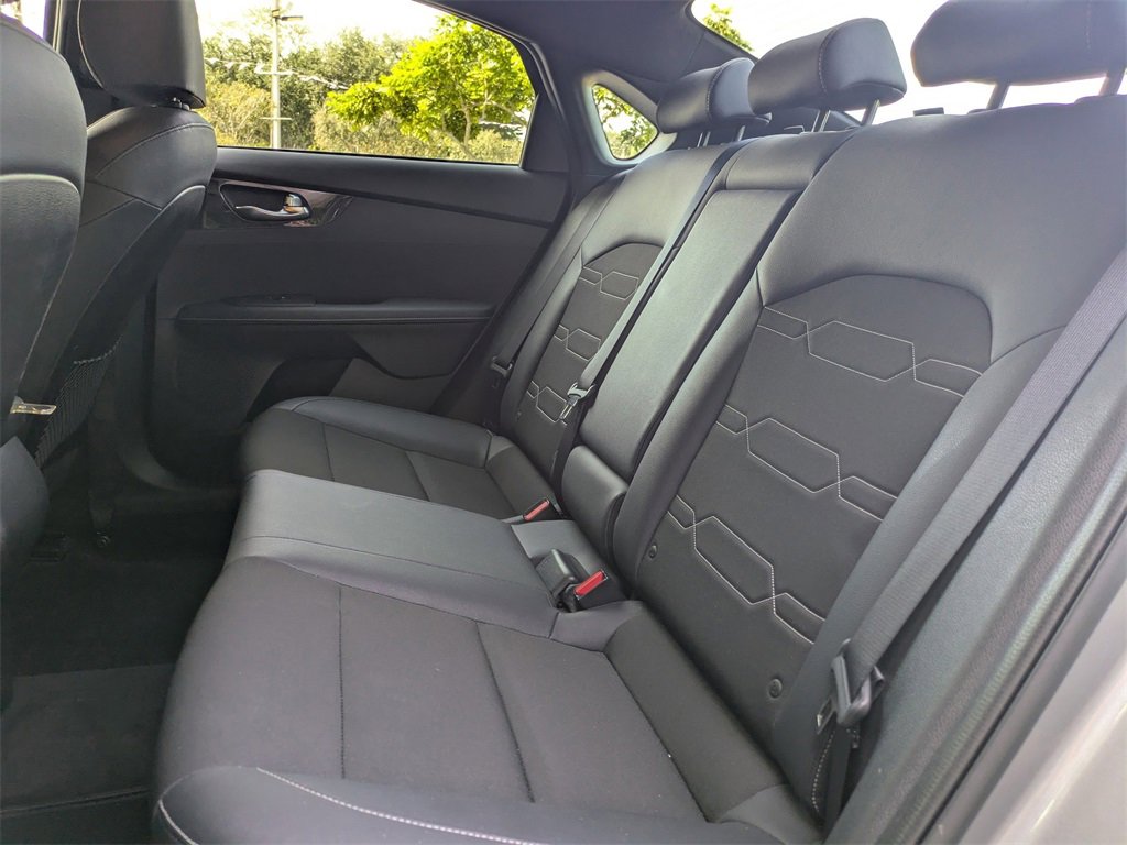 2023 Kia Forte GT-Line photo 11