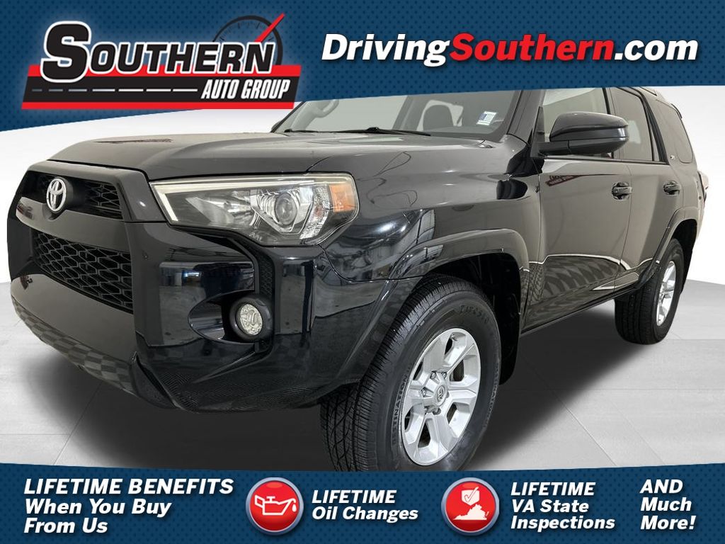 2016 Toyota 4Runner SR5's photo