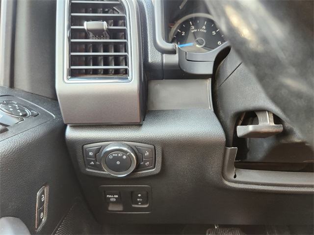 2020 Ford F-150 XLT photo 20