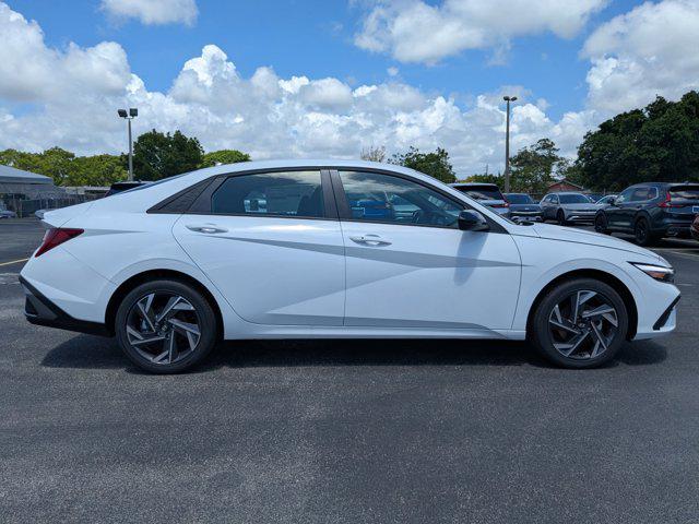 2025 Hyundai Elantra Hybrid SEL Sport photo 3