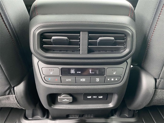 2025 Honda Ridgeline Black Edition photo 11