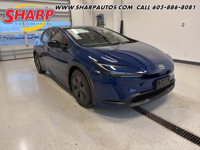 2026 Toyota Prius LE's photo