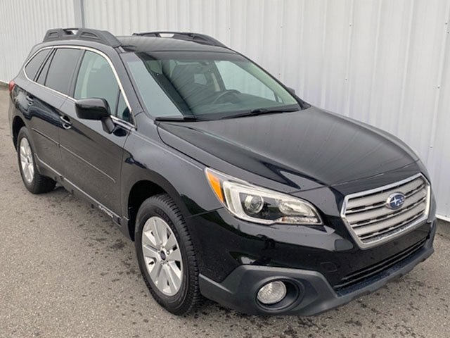 2017 Subaru Outback 2.5i Premium photo 2