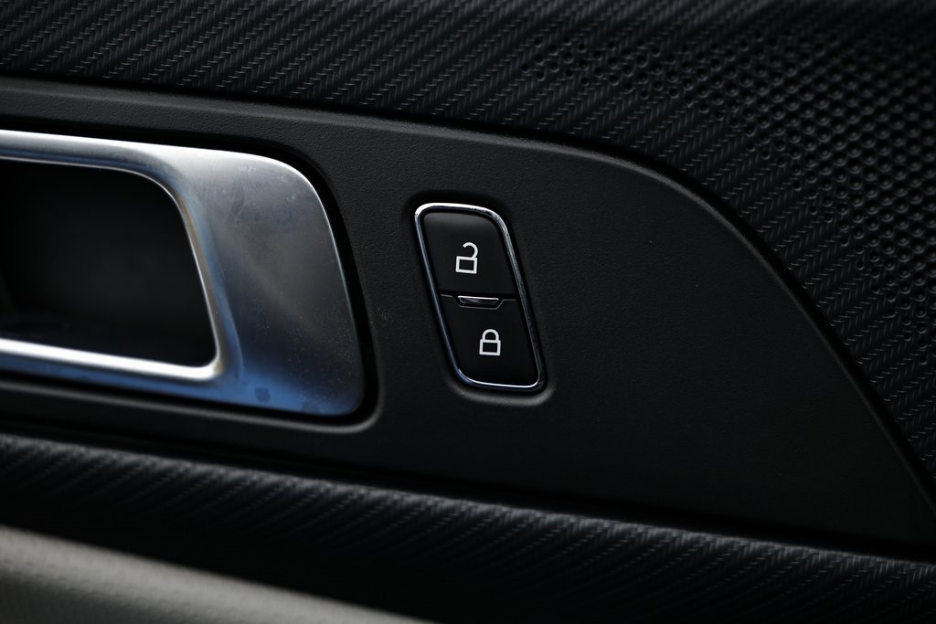 2024 Ford Mustang GT Premium photo 20
