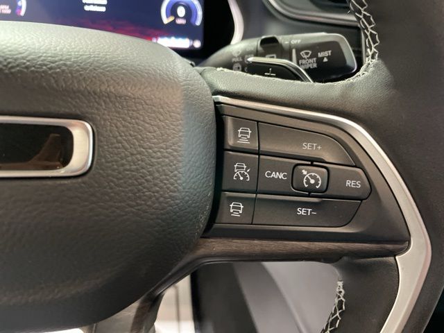 2025 Jeep Grand Cherokee Limited photo 36